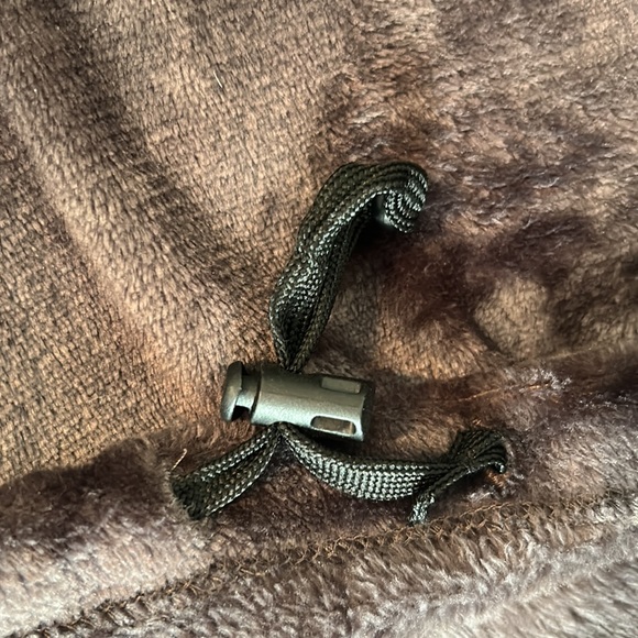 Urban Outfitters cropped fuzzy quarter zip - Picture 3 of 4